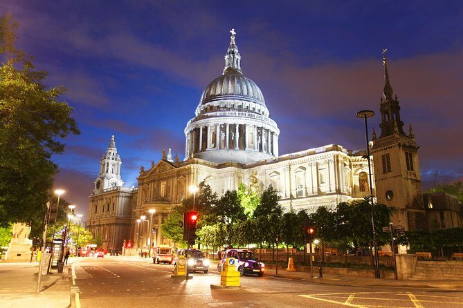 London Christmas Eve Illuminations Guided Tour by Night - FAQ
