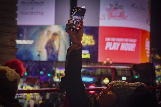london-christmas-lights-tour-by-vintage-double-decker-bus