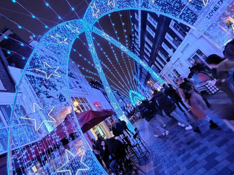 london-christmas-sparkle-walking-tour-small-group
