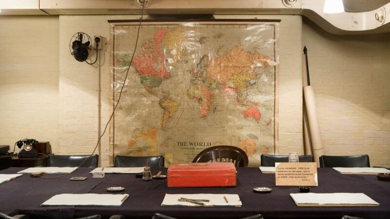 London: Churchill War Rooms Ticket & Political London Audio - Discovering Key Locations