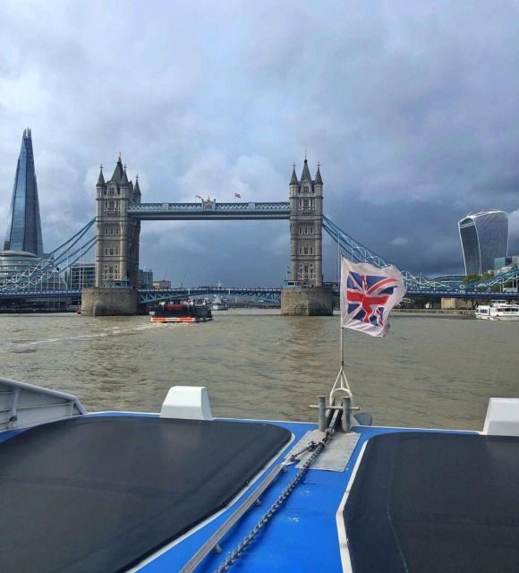 London: City Guided Walking Tour & Thames River Cruise - The Thames River Cruise: A Relaxed Spectacle 