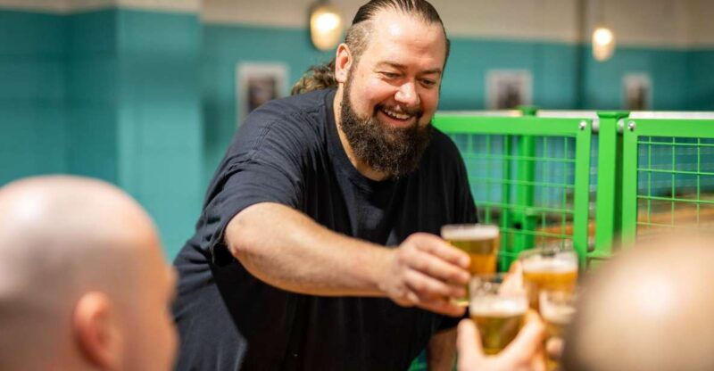 london-craft-brewery-tour-with-tasting-of-4-beers