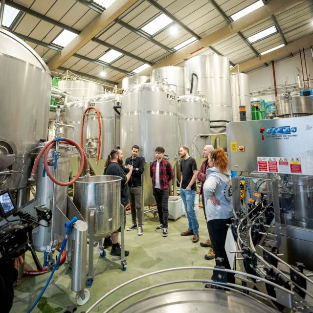 london-craft-brewery-tour-with-tasting-of-4-beers
