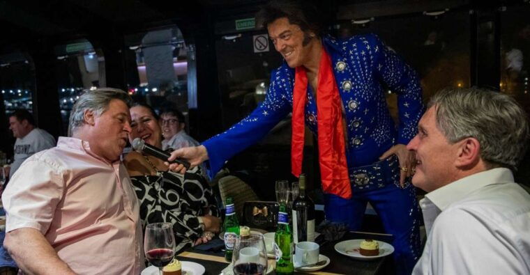 london-dinner-cruise-with-elvis-tribute-on-the-thames-river