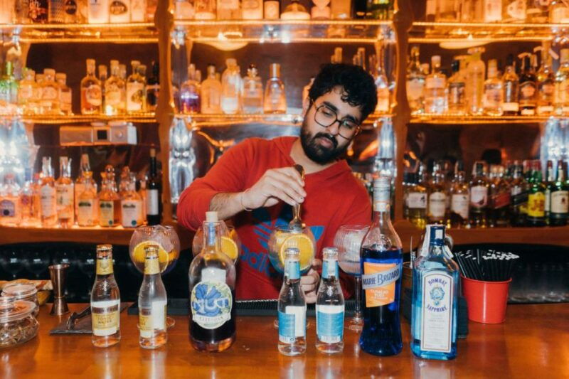 london-drunken-history-walking-tour-with-4-drinks