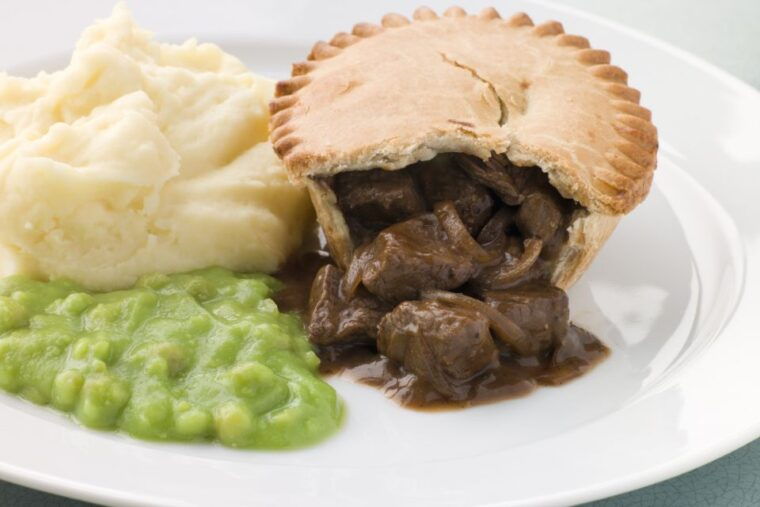 london-east-end-british-food-drinks-private-walking-tour