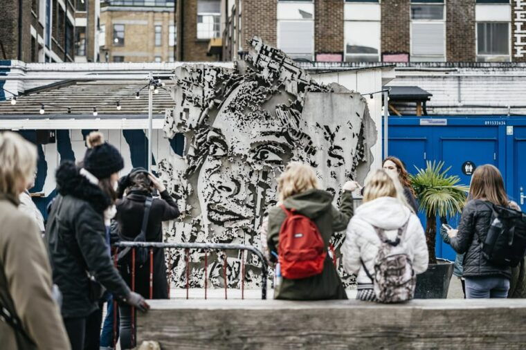 london-east-end-street-art-tour-and-spray-painting-workshop