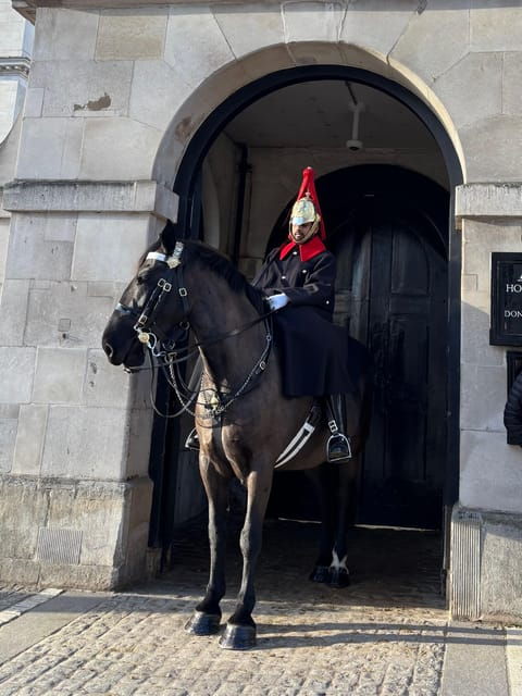 london-essential-tour-and-changing-of-the-guard