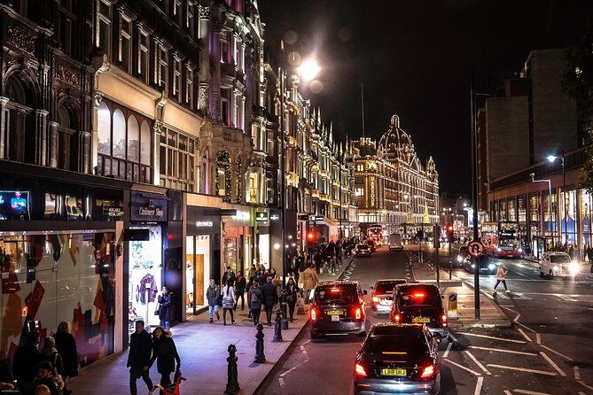 london-exclusive-christmas-lights-guided-tour-by-black-cab