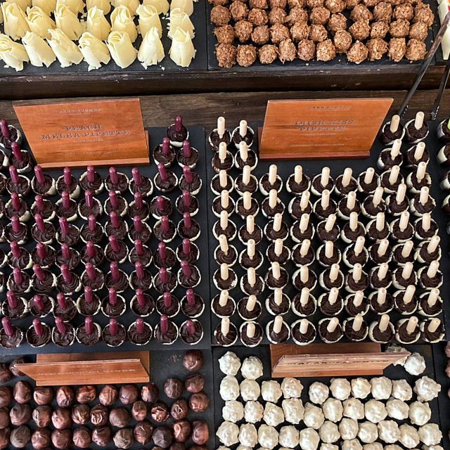 london-exotic-east-end-food-tour-at-sunday-markets