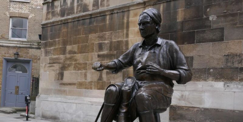 london-fashion-history-of-the-square-mile-walking-tour