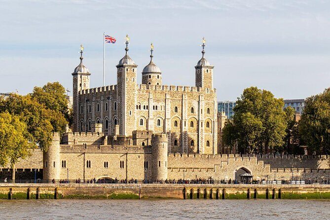 London for Kids Full Day with Westminster Abbey & Tower of London - An enjoyable, balanced exploration of London’s most famous landmarks