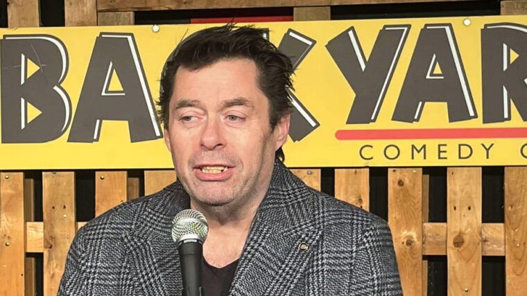 london-friday-night-at-the-backyard-comedy-club