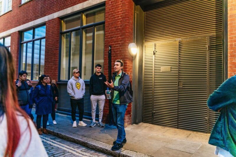 london-ghastly-ghosts-2-hour-walking-tour