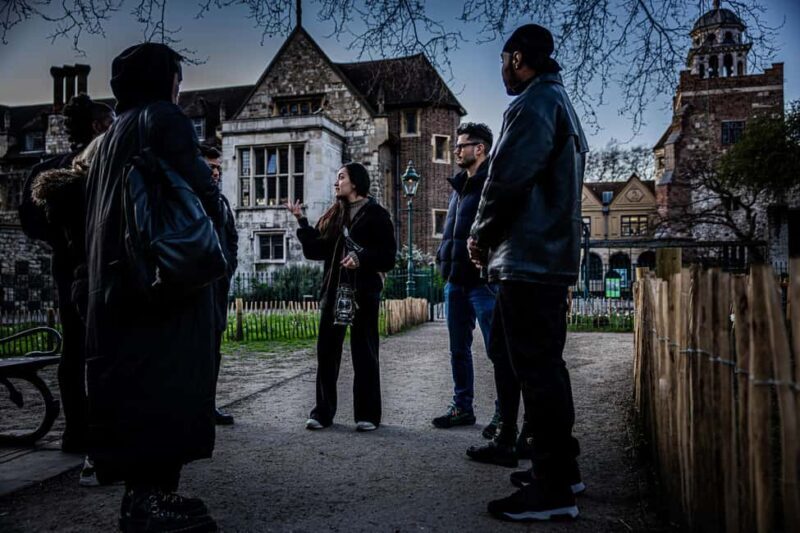 London: Ghosts, Legends & Mysteries Haunted Walking Tour - Detailed Breakdown of the Itinerary