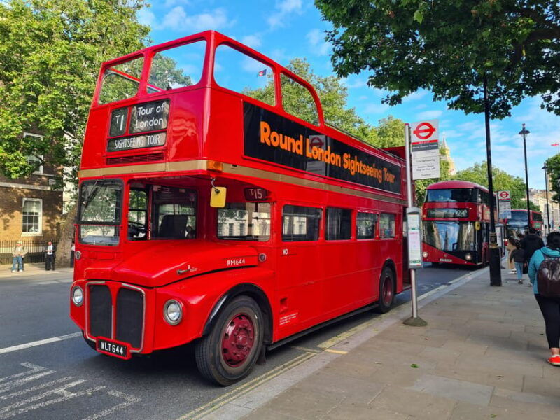 london-guided-sightseeing-tour-on-a-vintage-open-top-bus