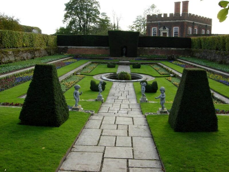 london-half-day-private-chauffeur-driven-tour