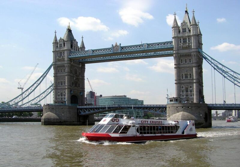 london-harry-potter-walking-tour-and-river-thames-cruise