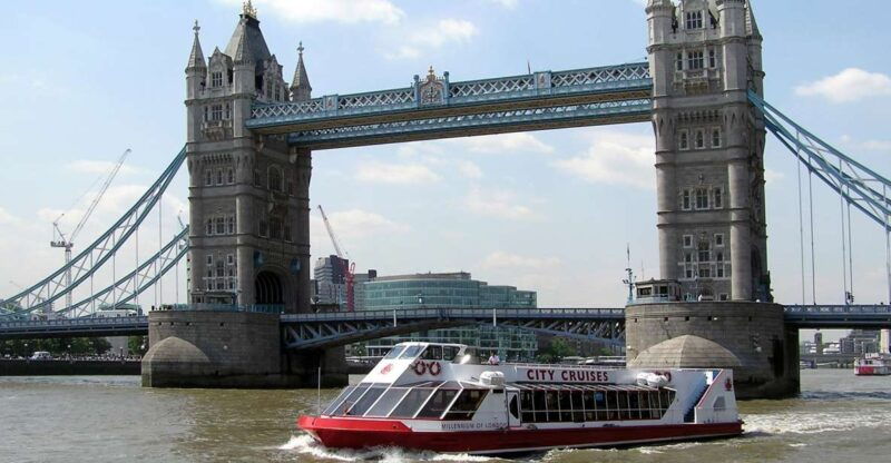 london-harry-potter-walking-tour-and-river-thames-cruise