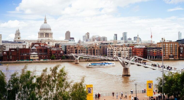 london-harry-potter-walking-tour-with-platform-9-3-4