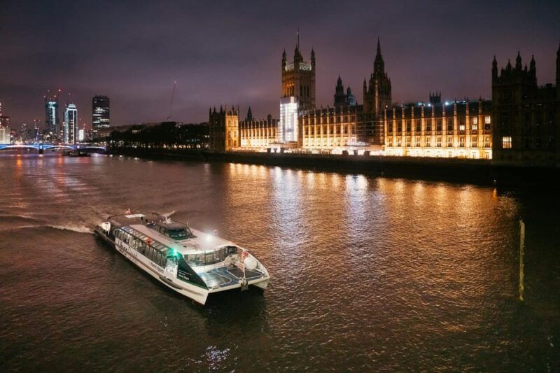 london-hop-on-hop-off-1-day-river-sightseeing-adventure
