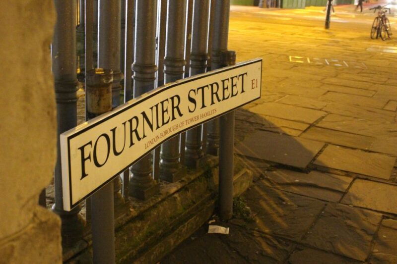 london-jack-the-ripper-small-group-walking-tour-2