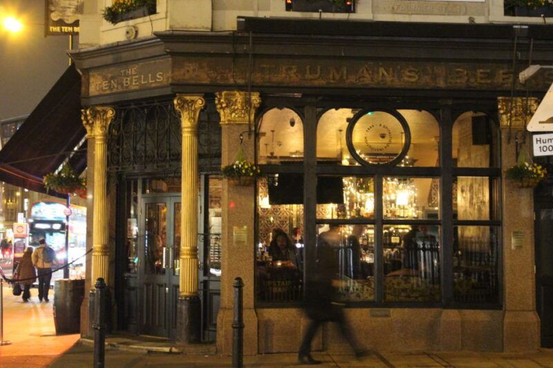 london-jack-the-ripper-small-group-walking-tour-2