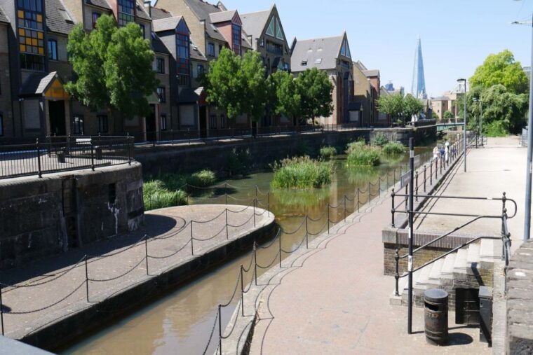 london-james-bond-filming-locations-bus-tour