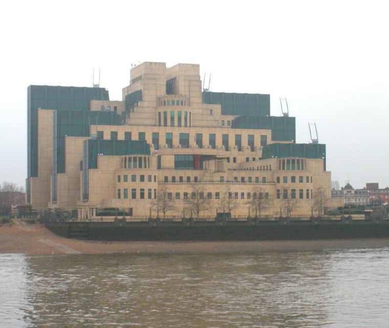 london-james-bond-shooting-locations-tour-by-black-taxi