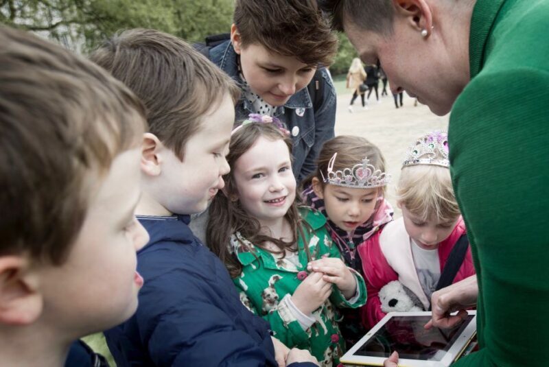 London: Kids Activity Tour in English or German - An In-Depth Look at the Tour Experience