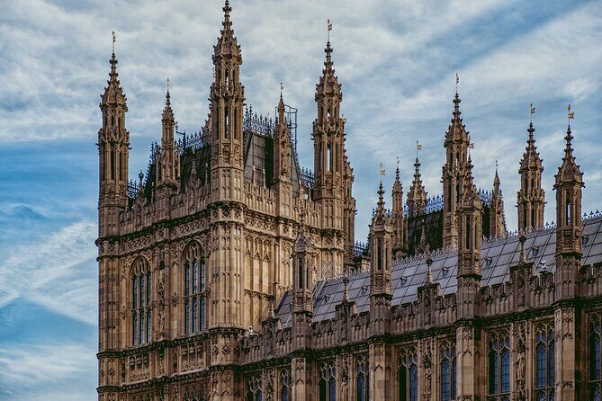 London: Landmarks Walking Tour - Ceremonial and Cultural Landmarks