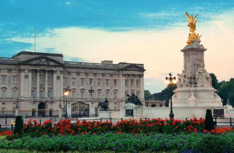 london-landmarks-walking-tour-hop-on-hop-off-bus-cruise