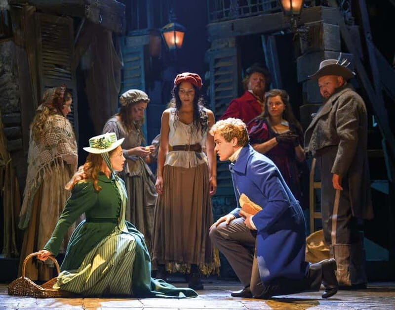 London: Les Misérables and 3-Course Meal & Sparkling Wine - The Experience from the Review Perspective