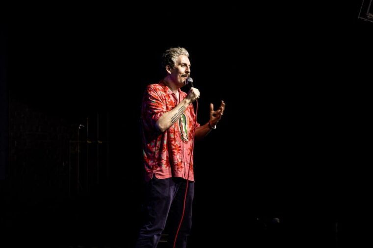 london-live-comedy-show-at-big-belly-bar-and-comedy-club