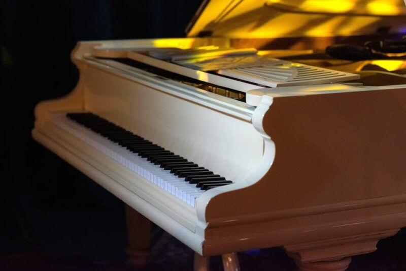 london-live-music-brunch-at-toulouse-lautrec-jazz-pub
