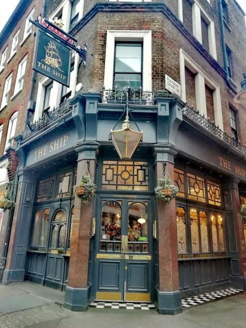 London: 'London Rocks!' Private Music Walking Tour in Soho - FAQs