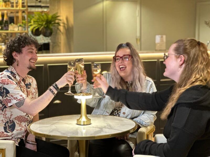 london-madame-tussauds-fast-track-entry-champagne-bar