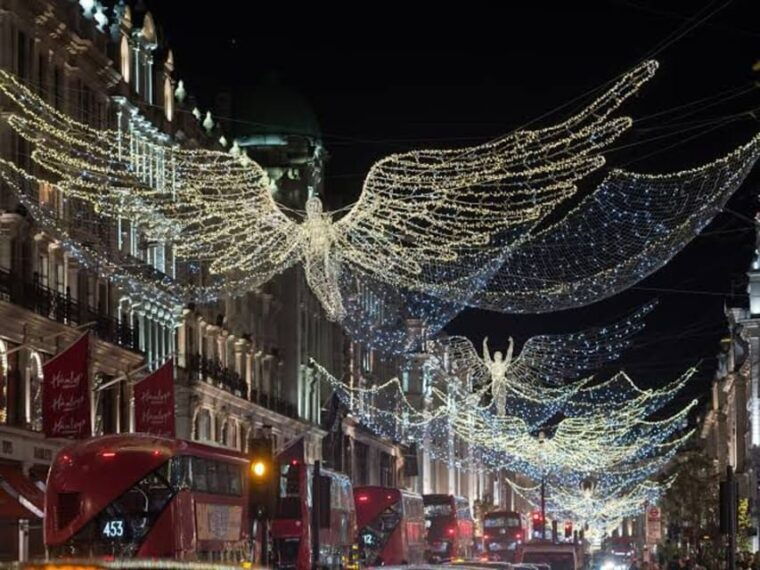 london-magical-christmas-lights-guided-tour-by-private-taxi