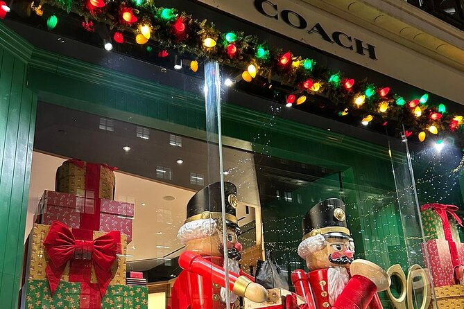 london-magical-christmas-walking-tour-with-guide