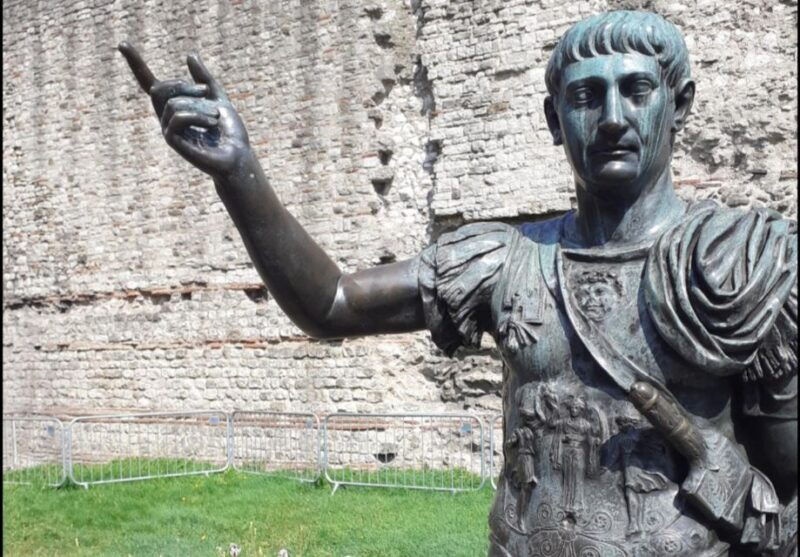 london-medieval-history-walking-tour-from-the-tower