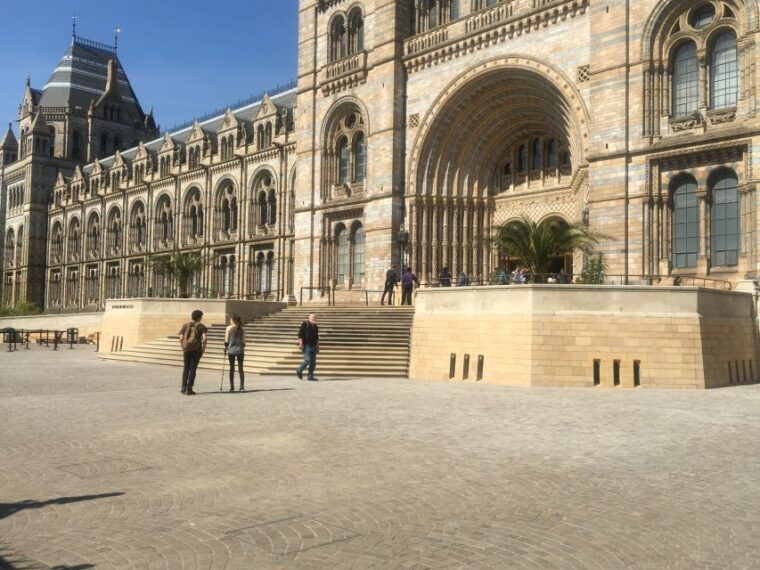 london-natural-history-museum-entry-ticket-and-guided-tour