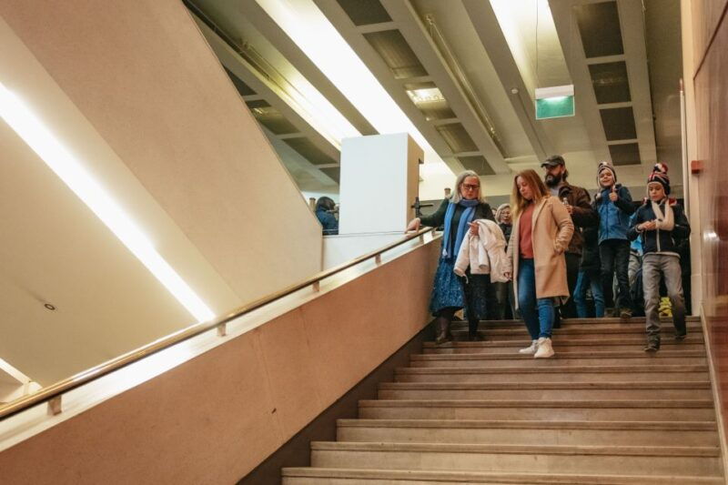 london-natural-history-museum-private-guided-family-tour