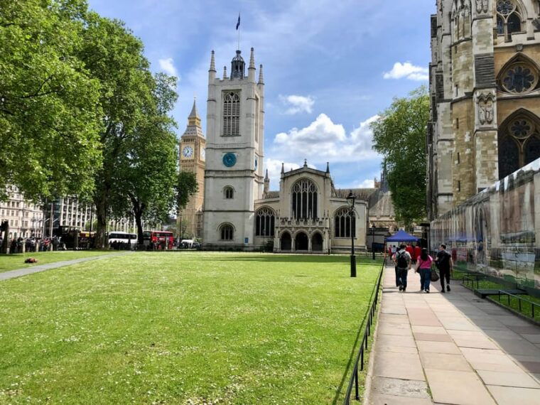 london-parliament-palaces-private-walking-tour-with-guide