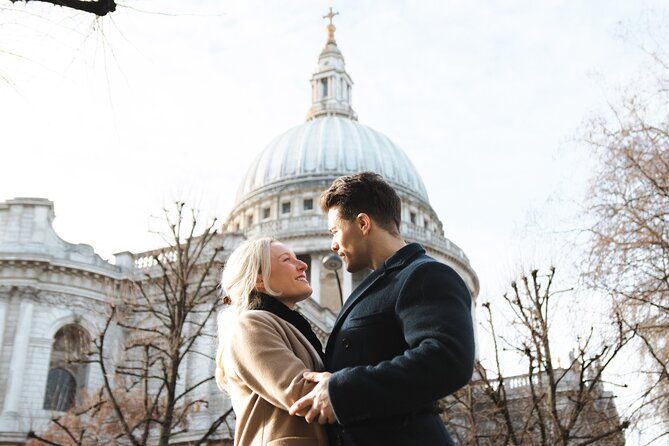 london-photoshoot-at-st-pauls-cathedral-millennium-bridge