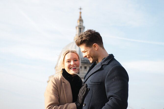 london-photoshoot-at-st-pauls-cathedral-millennium-bridge