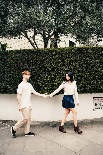 london-private-couple-photoshoot-with-cinematic-style