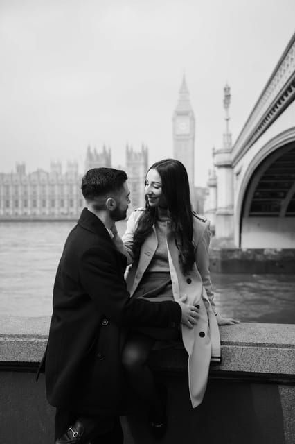 london-private-couple-photoshoot-with-cinematic-style