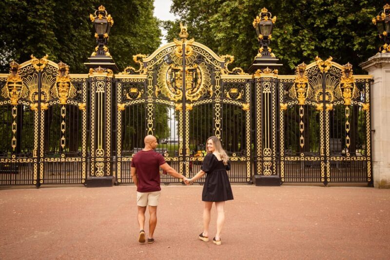 London: Private Couples Photography Session with Landmarks - The Role of the Photographer