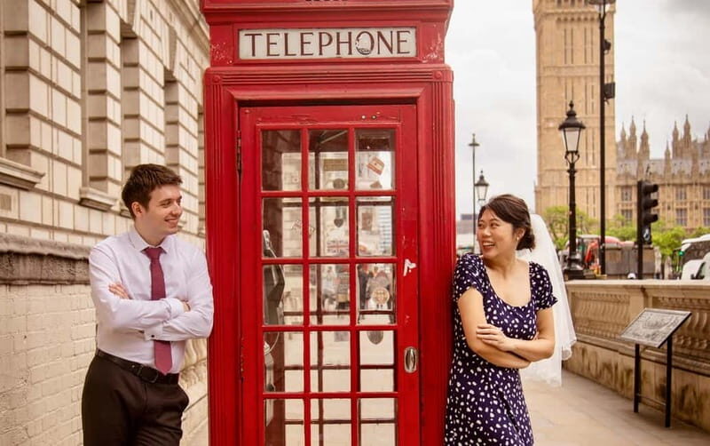 London: Private Couples Photography Session with Landmarks - Weather and Rescheduling