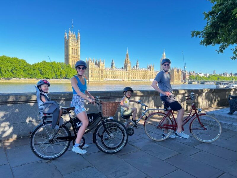 london-private-family-guided-bike-tour-with-childseats